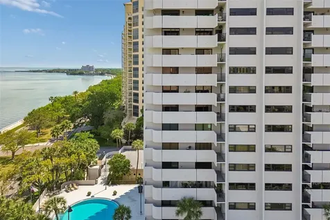 4141 Bayshore Boulevard Tampa FL 33611