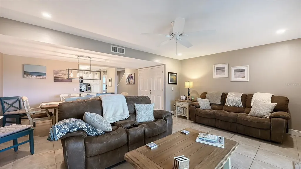 2039 Gulf Of Mexico Drive Longboat Key FL 34228