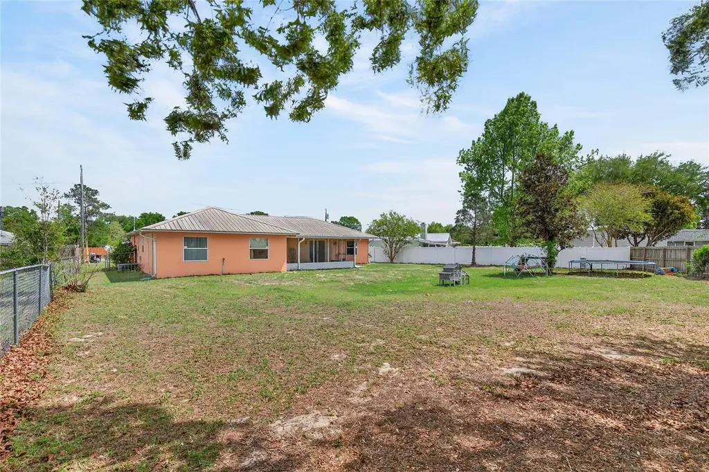 10 Almond Trace Ocala FL 34472