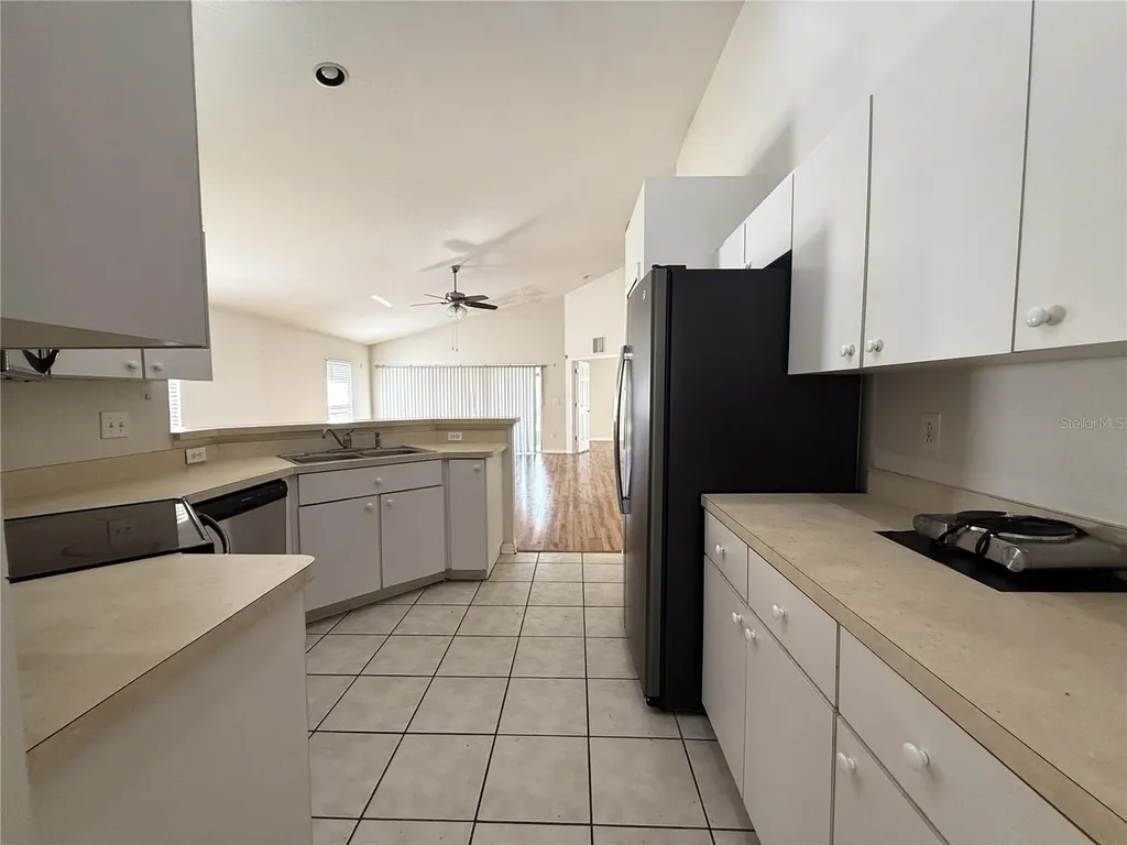 6518 Bridgecrest Drive Lithia FL 33547
