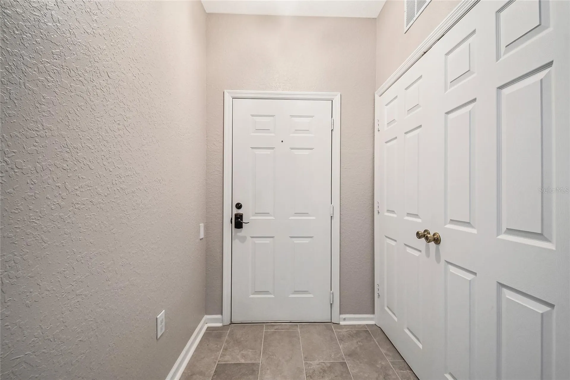 2817 Almaton Loop Kissimmee FL 34747