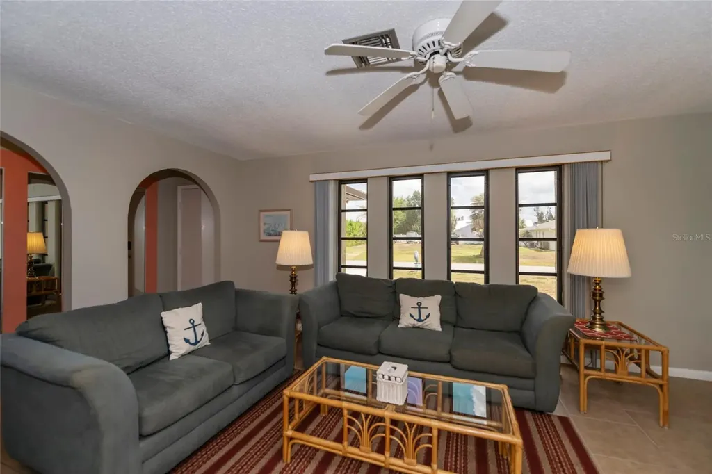543 Mayview Avenue NW Port Charlotte FL 33952