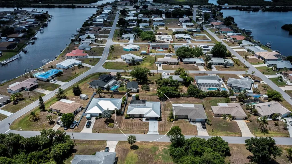 543 Mayview Avenue NW Port Charlotte FL 33952