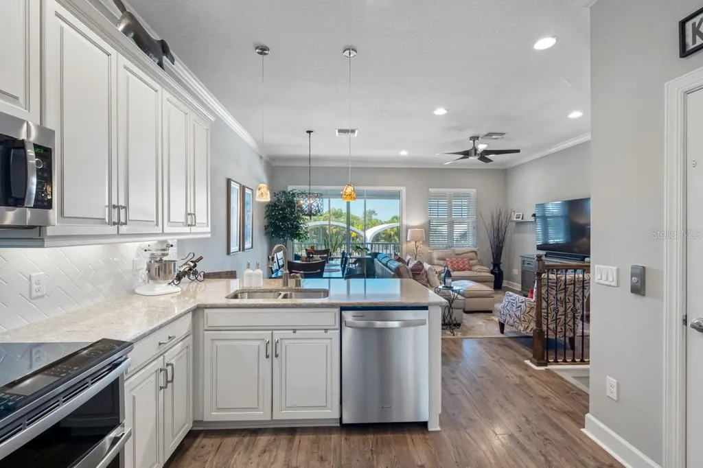 6057 Moorings Drive S St Petersburg FL 33712