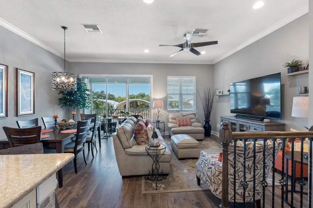 6057 Moorings Drive S St Petersburg FL 33712