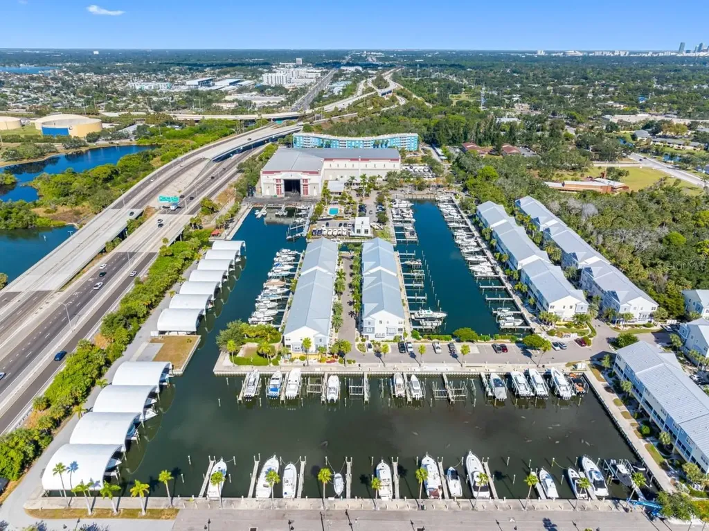 6057 Moorings Drive S St Petersburg FL 33712
