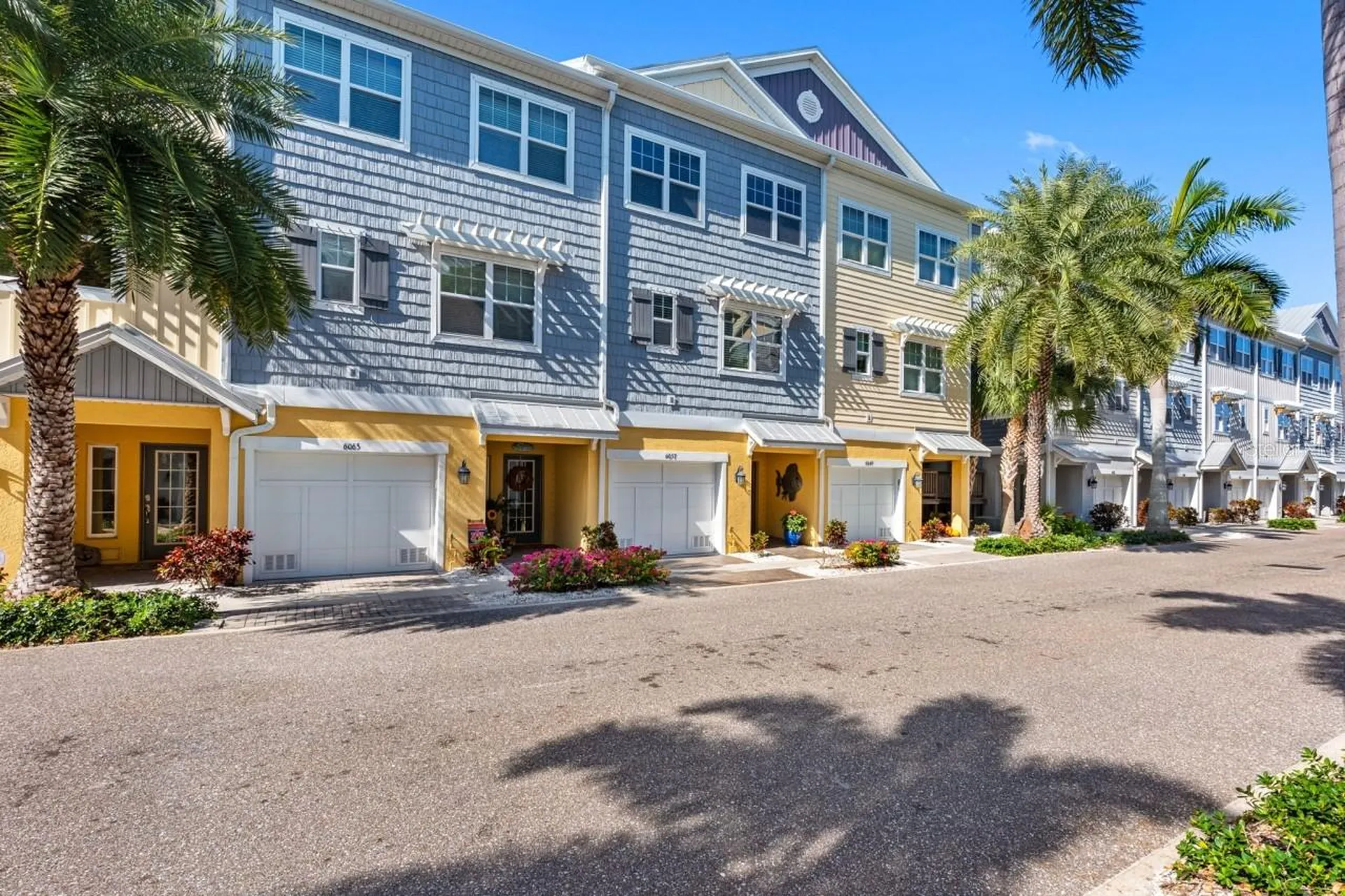 6057 Moorings Drive S St Petersburg FL 33712