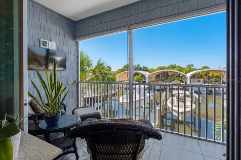 6057 Moorings Drive S St Petersburg FL 33712