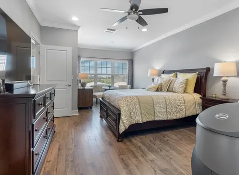6057 Moorings Drive S St Petersburg FL 33712