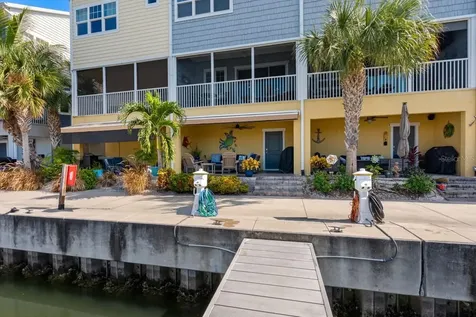 6057 Moorings Drive S St Petersburg FL 33712