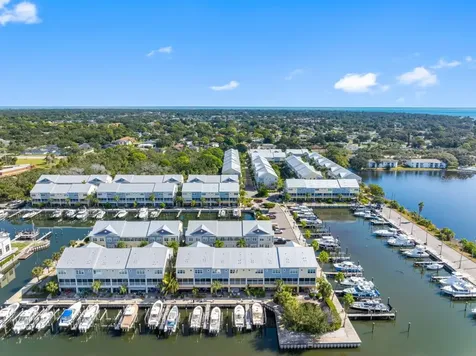 6057 Moorings Drive S St Petersburg FL 33712