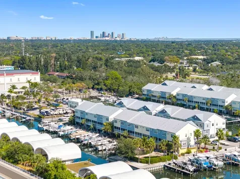 6057 Moorings Drive S St Petersburg FL 33712