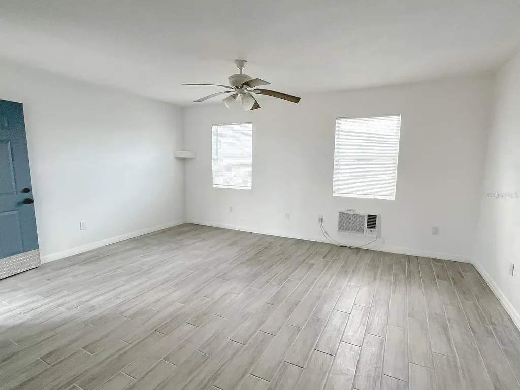 25 Lynn Way Madeira Beach FL 33708