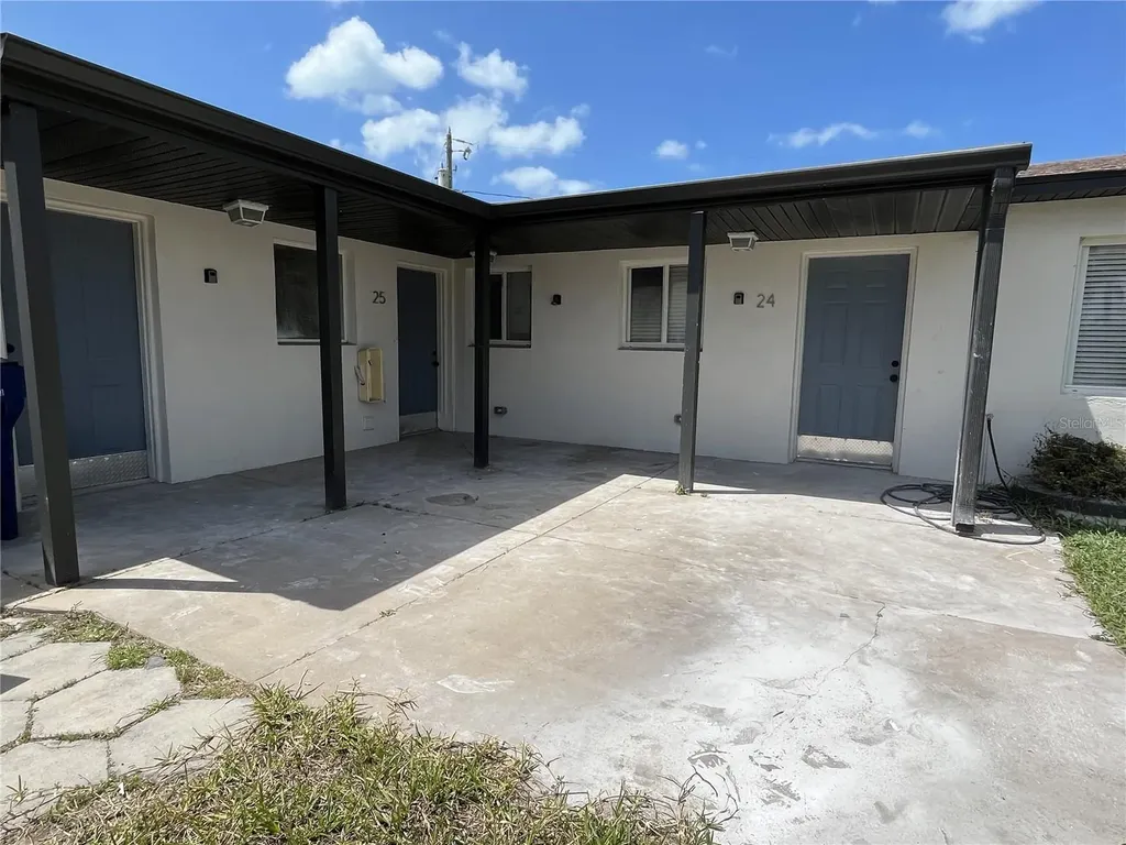 25 Lynn Way Madeira Beach FL 33708