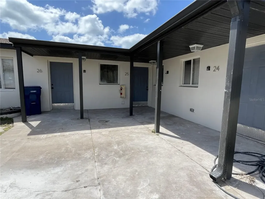 25 Lynn Way Madeira Beach FL 33708