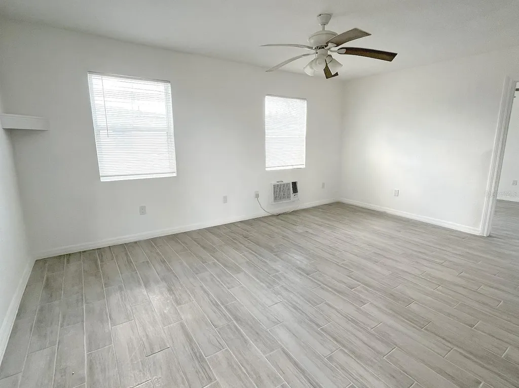 25 Lynn Way Madeira Beach FL 33708