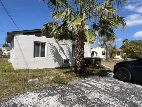 25 Lynn Way Madeira Beach FL 33708