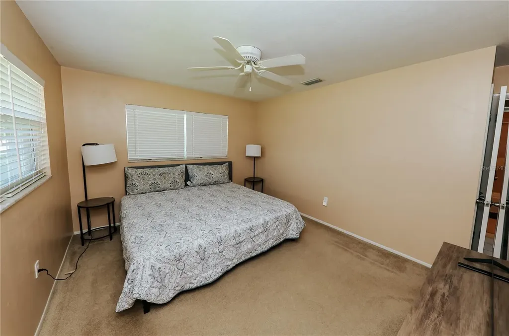 5211 24th Avenue Drive W Bradenton FL 34209