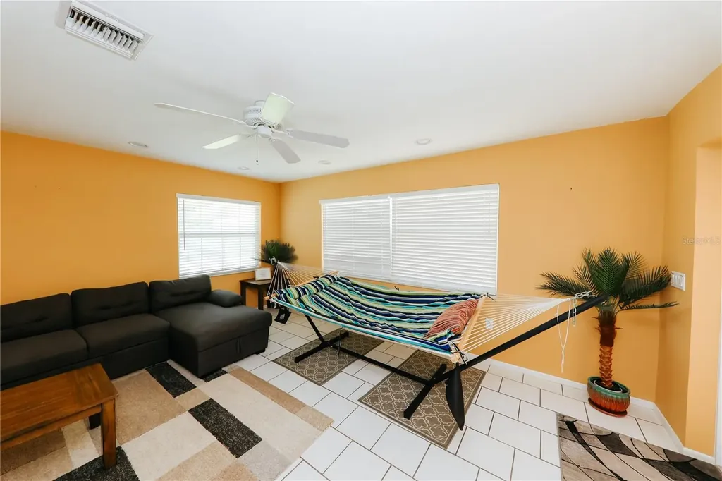 5211 24th Avenue Drive W Bradenton FL 34209