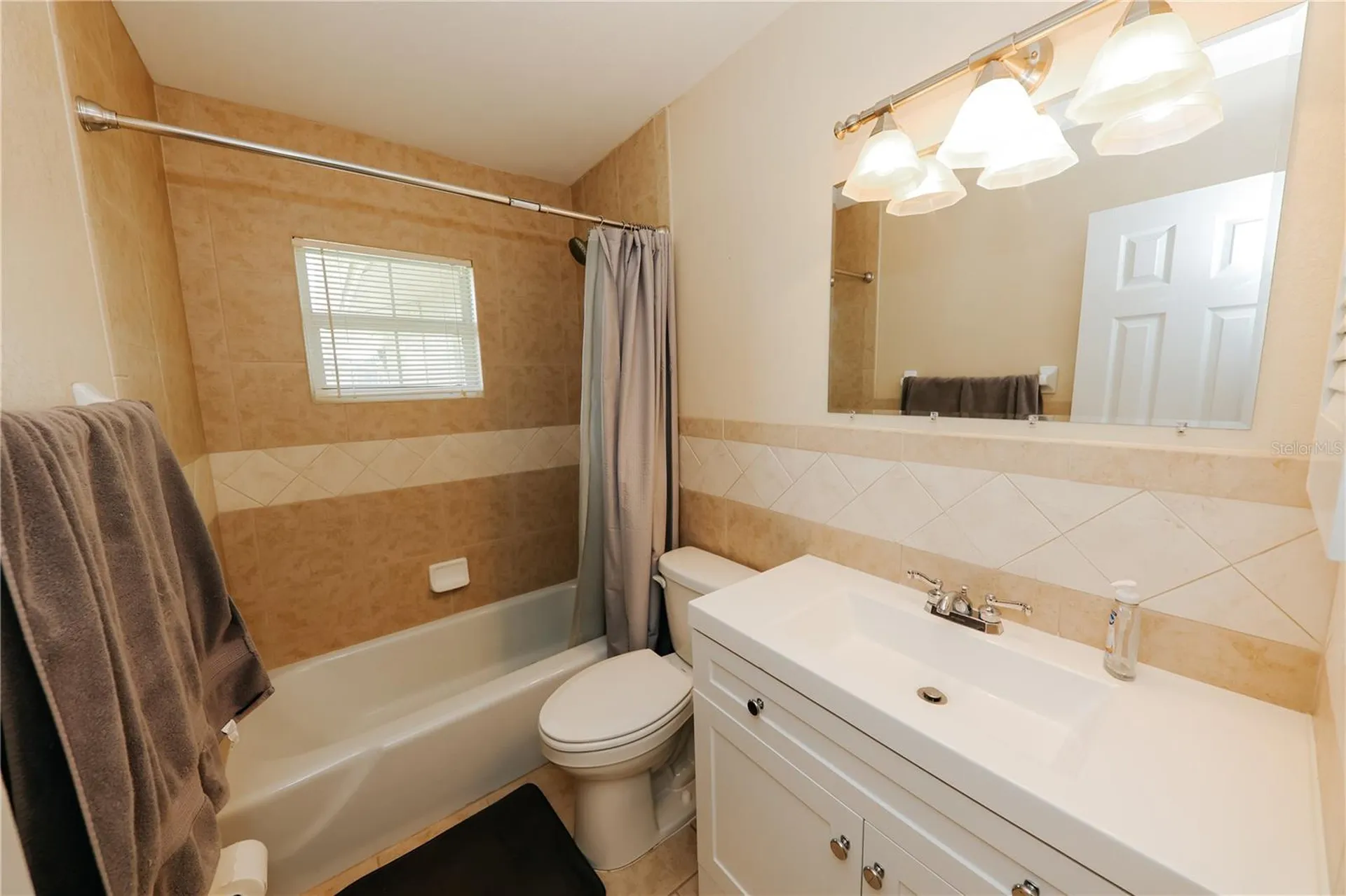 5211 24th Avenue Drive W Bradenton FL 34209