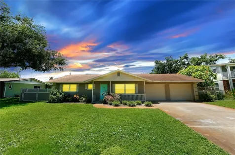 5211 24th Avenue Drive W Bradenton FL 34209