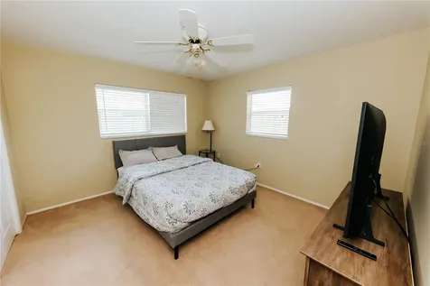 5211 24th Avenue Drive W Bradenton FL 34209