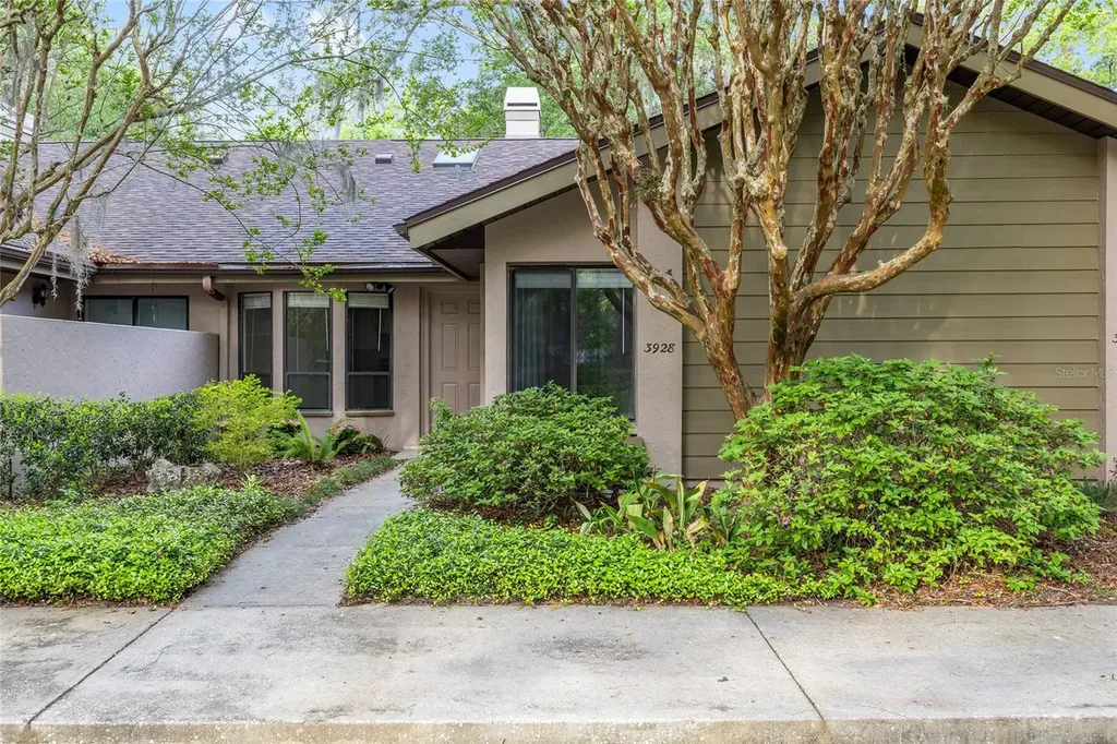 3928 NW 23rd Circle Gainesville FL 32605