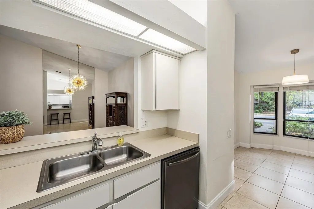 3928 NW 23rd Circle Gainesville FL 32605