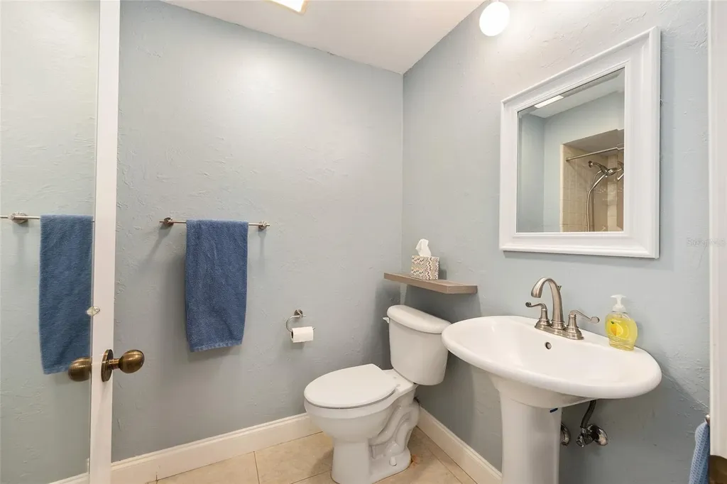 3928 NW 23rd Circle Gainesville FL 32605