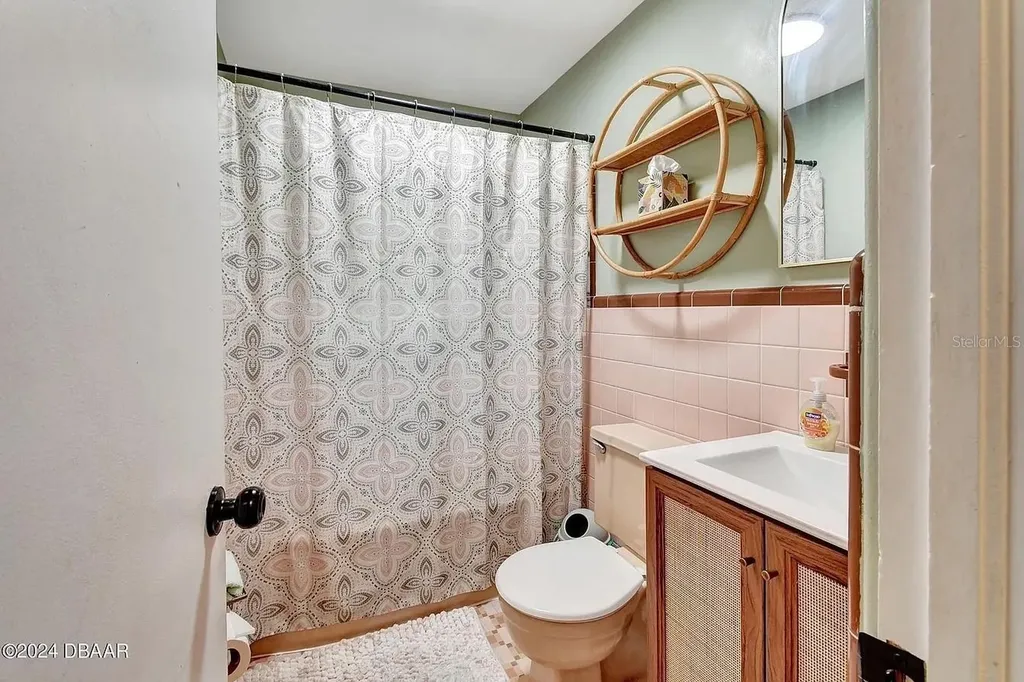 311 N Blue Lake Terrace Deland FL 32724