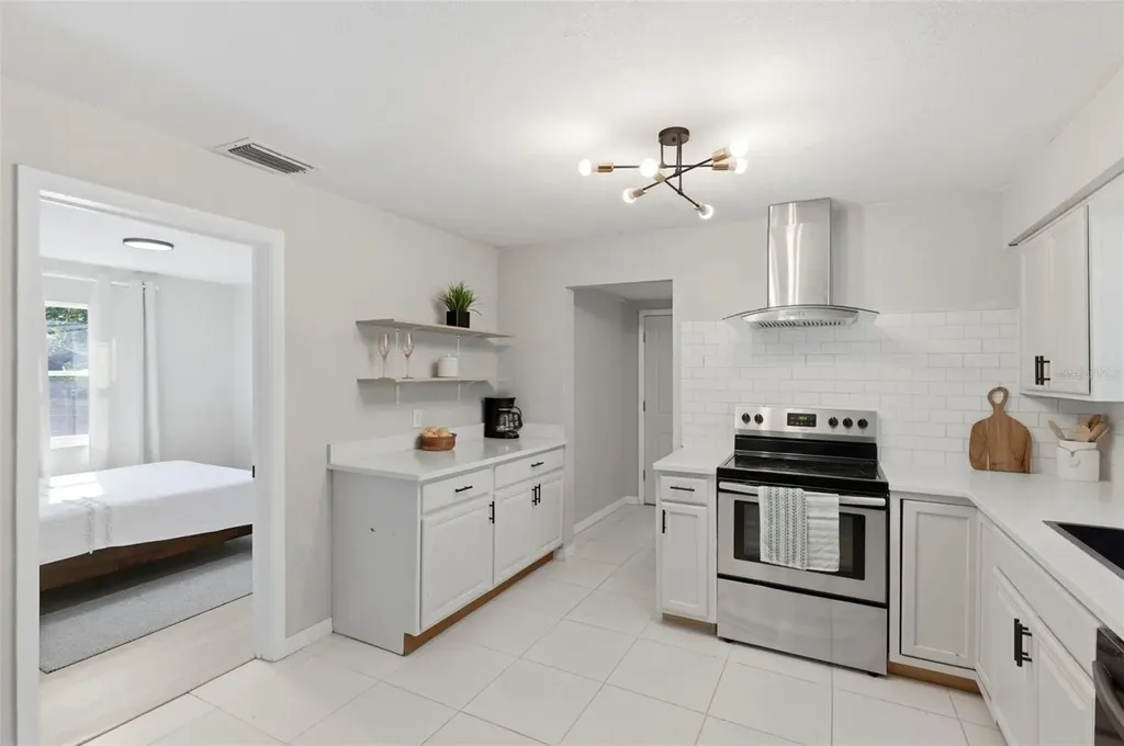 3607 E 24th Avenue Tampa FL 33605