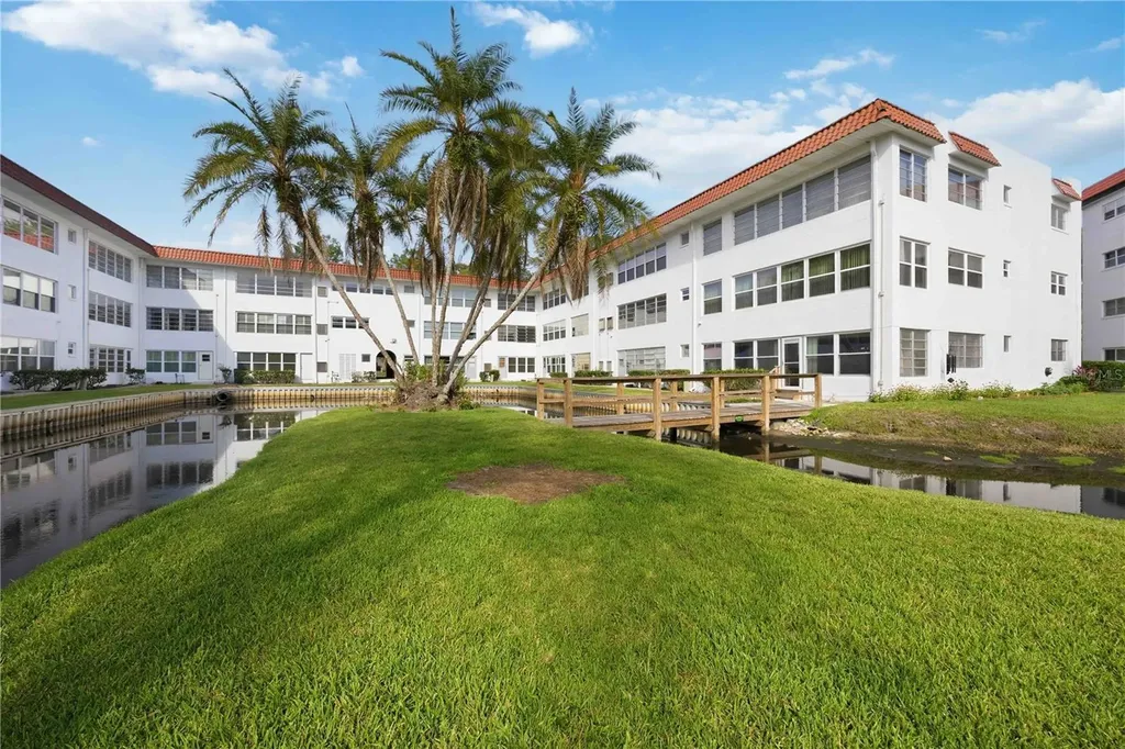 100 El Camino Drive Winter Haven FL 33884