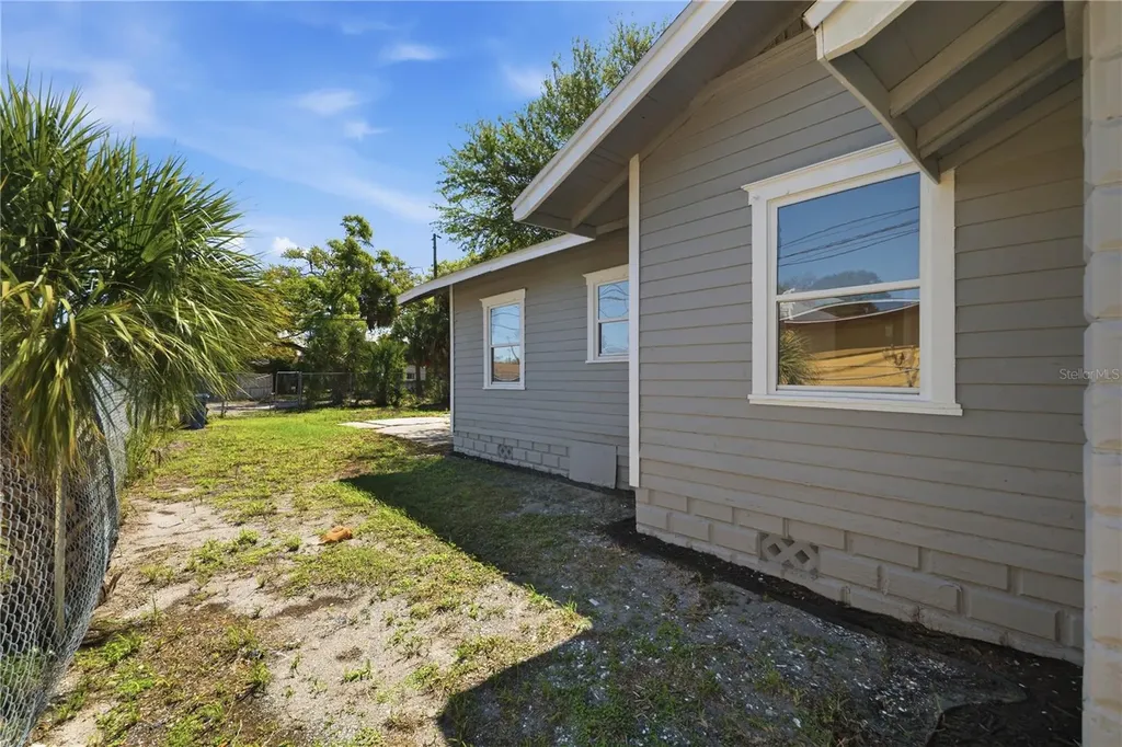 1826 19th Street S St Petersburg FL 33712