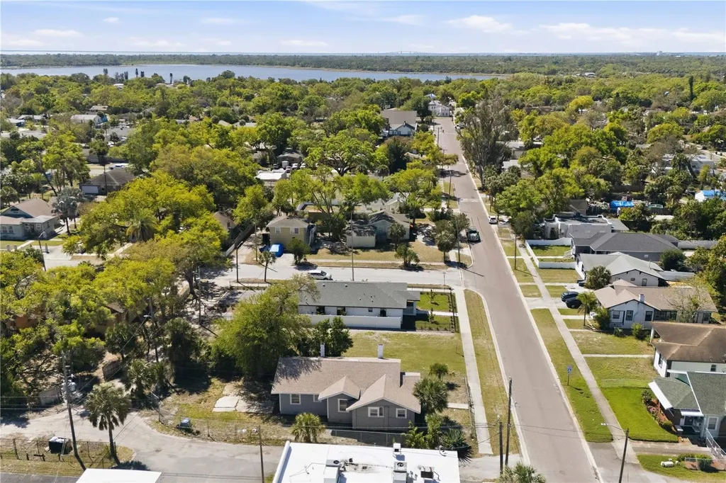 1826 19th Street S St Petersburg FL 33712