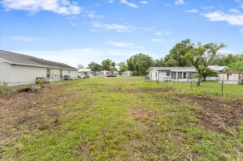 5540 8th Street Zephyrhills FL 33542