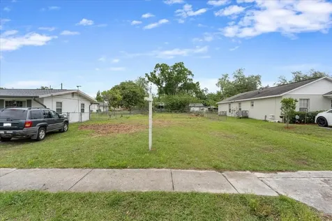5540 8th Street Zephyrhills FL 33542