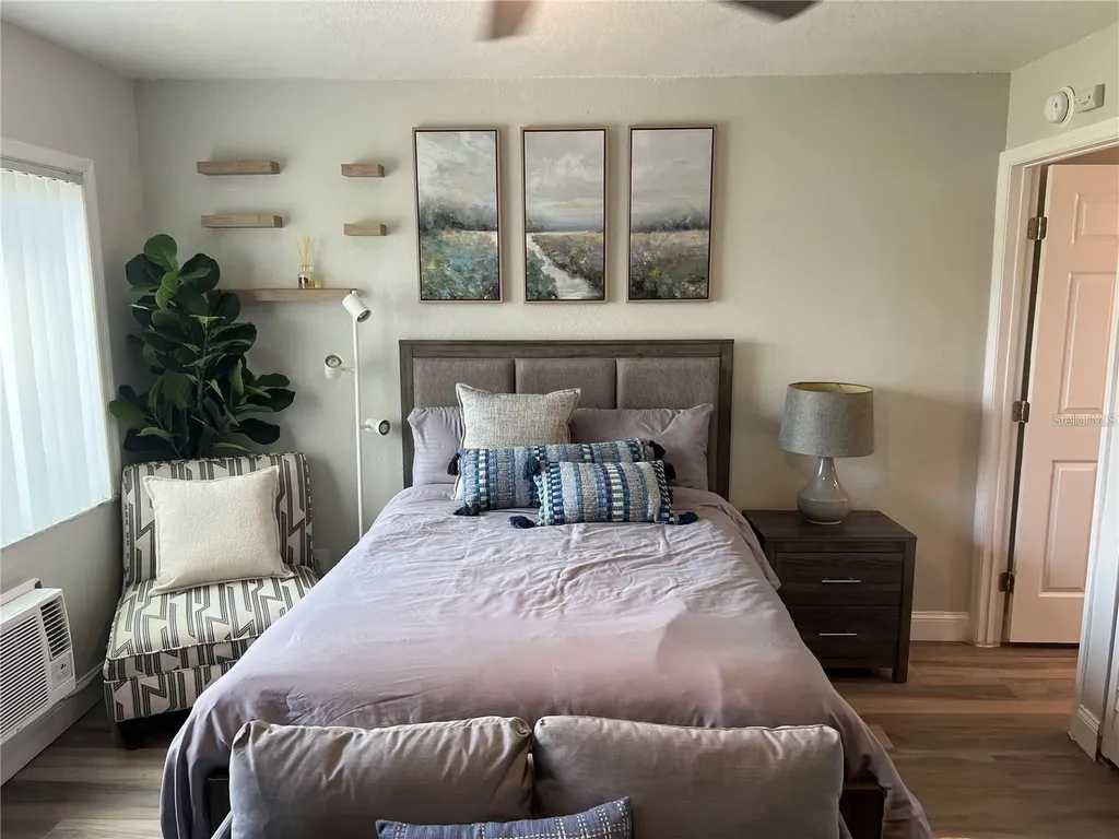 4141 Dolphin Drive Tampa FL 33617