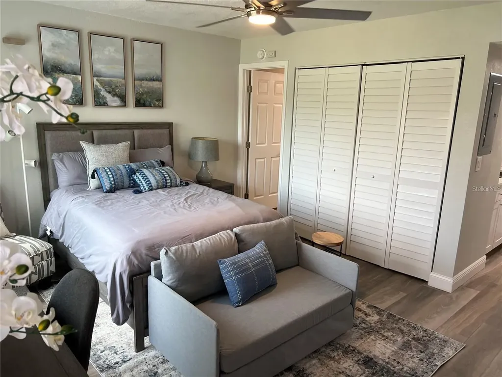 4141 Dolphin Drive Tampa FL 33617