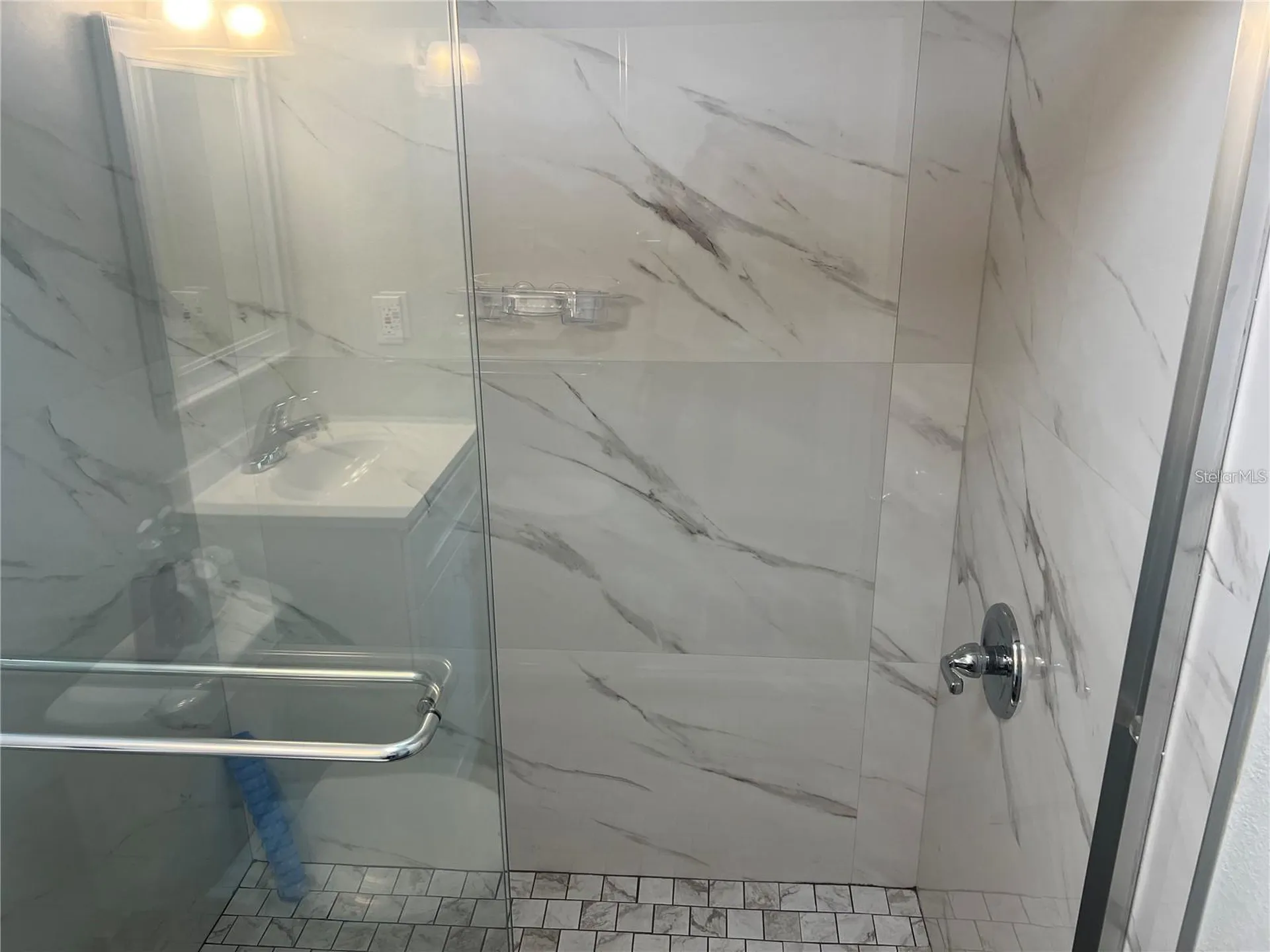 4141 Dolphin Drive Tampa FL 33617