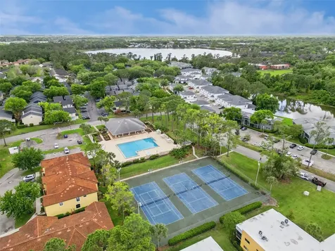 2960 Oak Park Way Orlando FL 32822