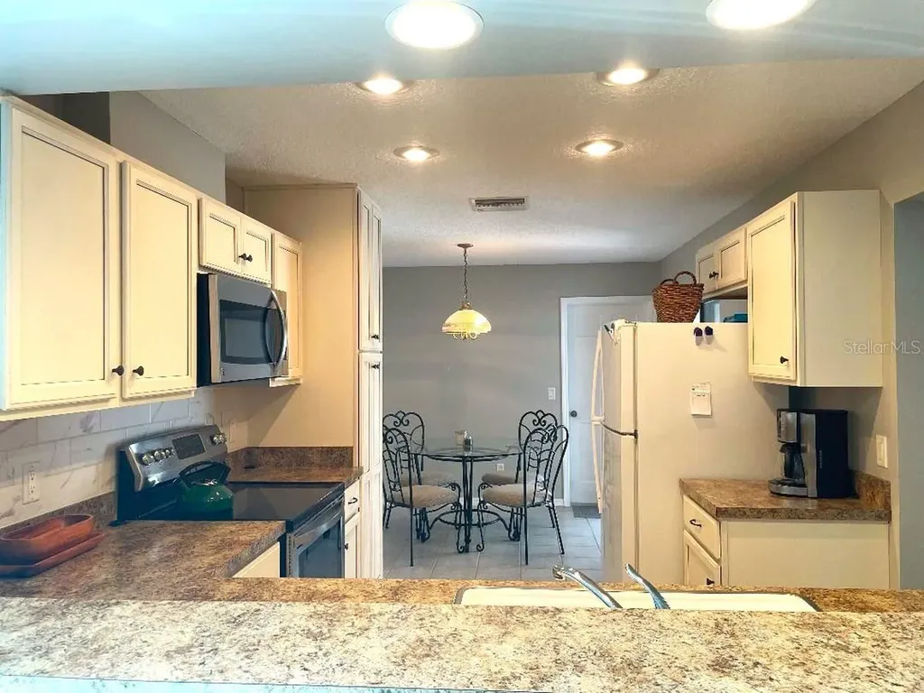 8110 Sandpoint Boulevard Orlando FL 32819