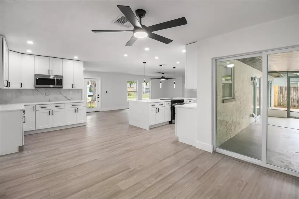 11492 93rd Street Largo FL 33773