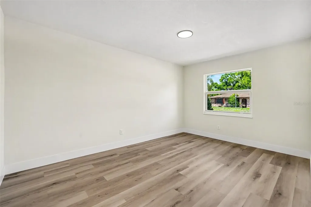 707 Queens Court Seffner FL 33584