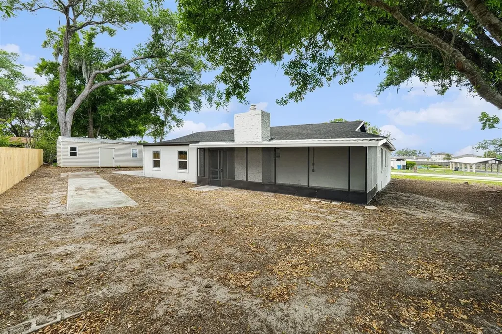 707 Queens Court Seffner FL 33584