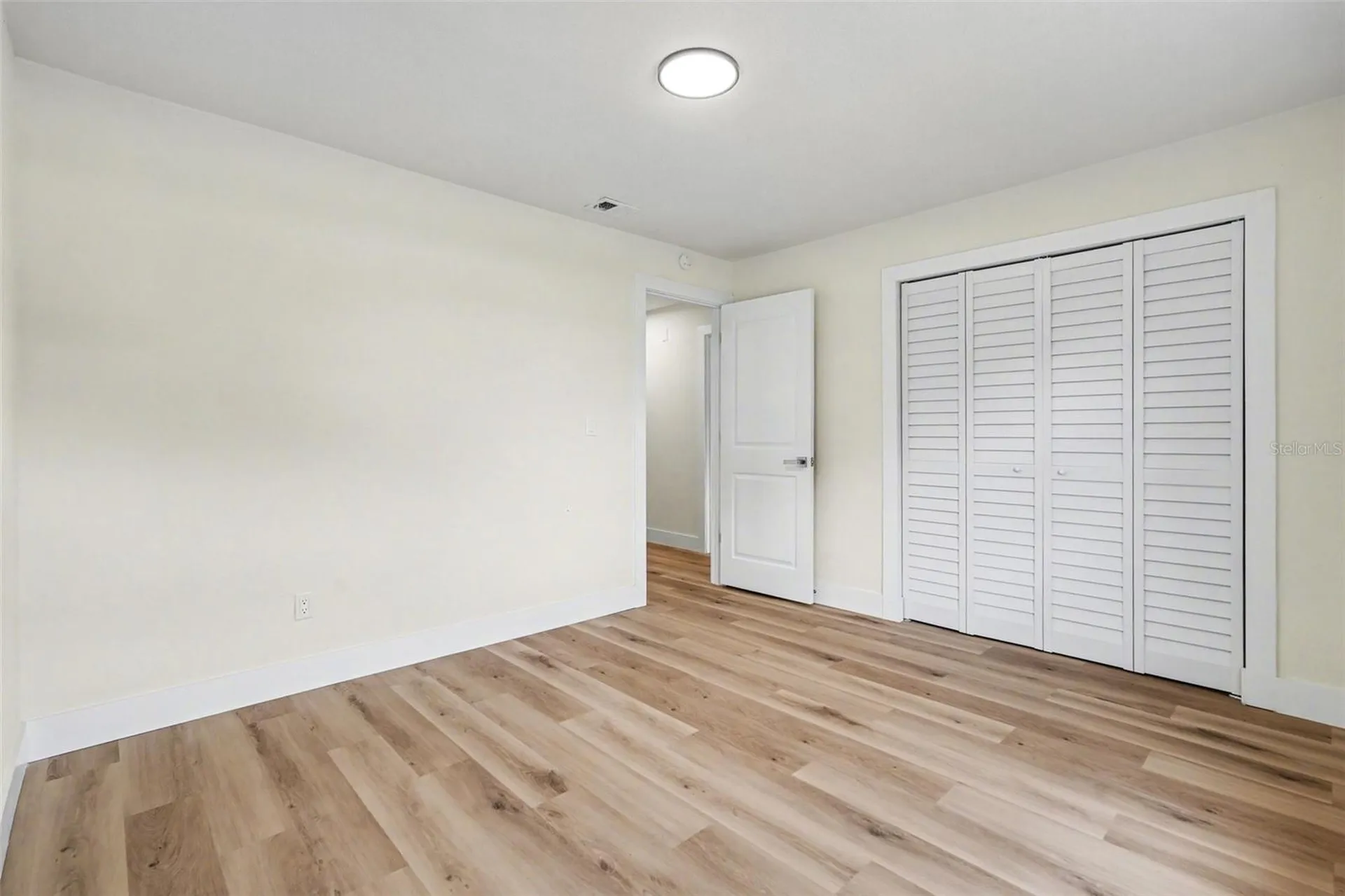707 Queens Court Seffner FL 33584