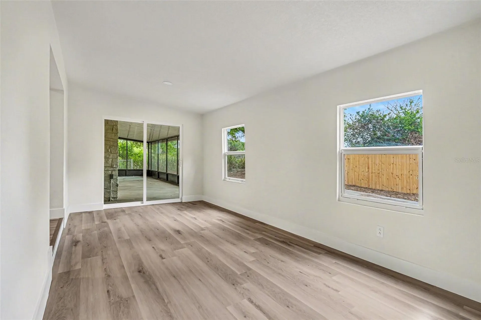 707 Queens Court Seffner FL 33584
