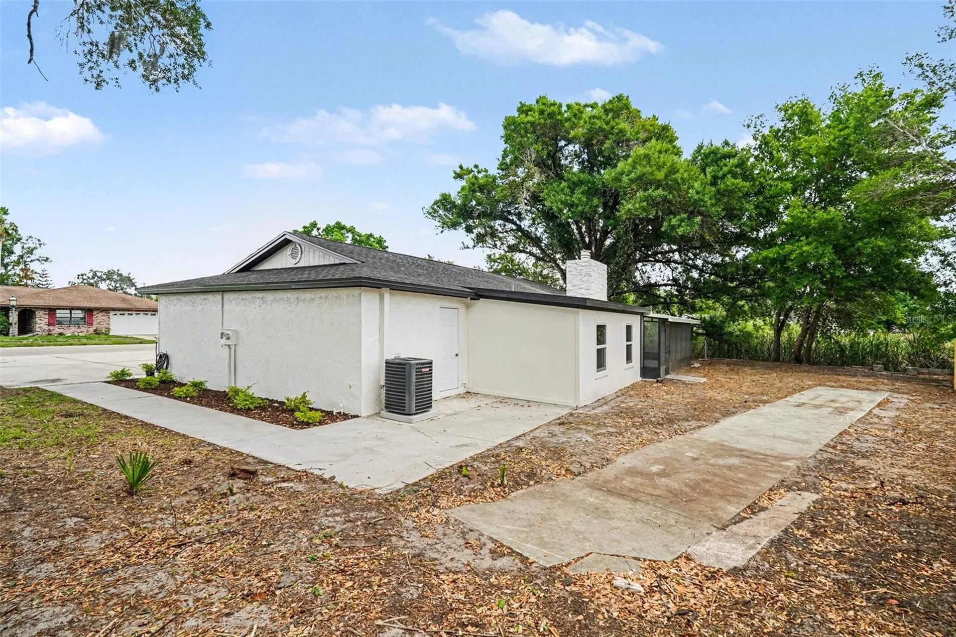 707 Queens Court Seffner FL 33584