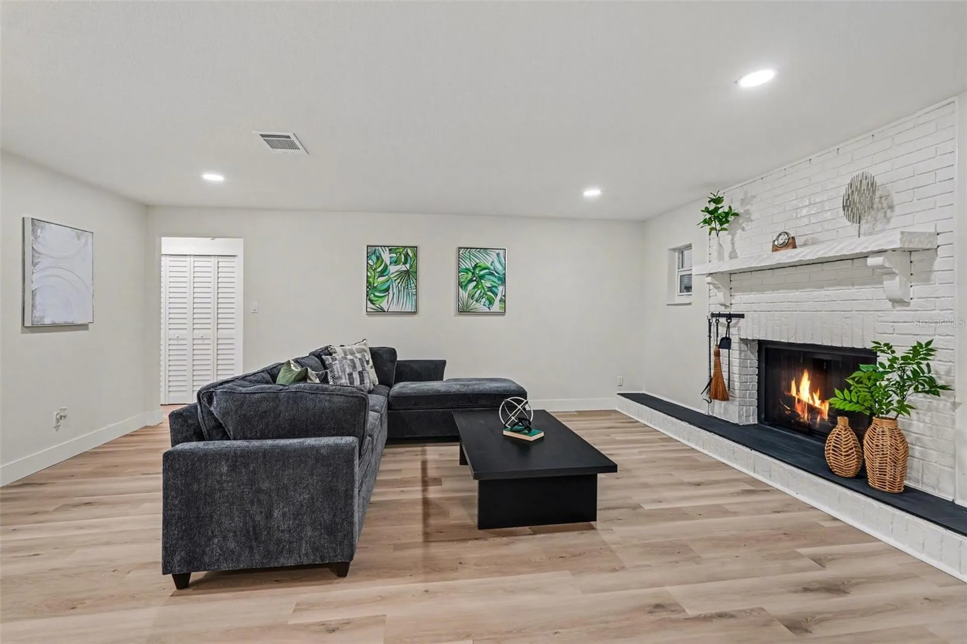 707 Queens Court Seffner FL 33584
