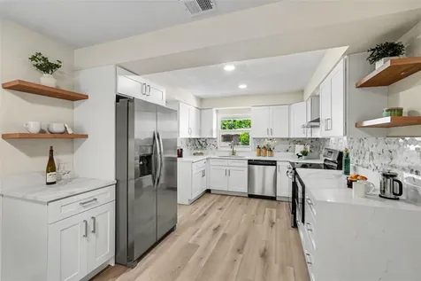 707 Queens Court Seffner FL 33584