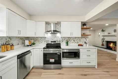 707 Queens Court Seffner FL 33584